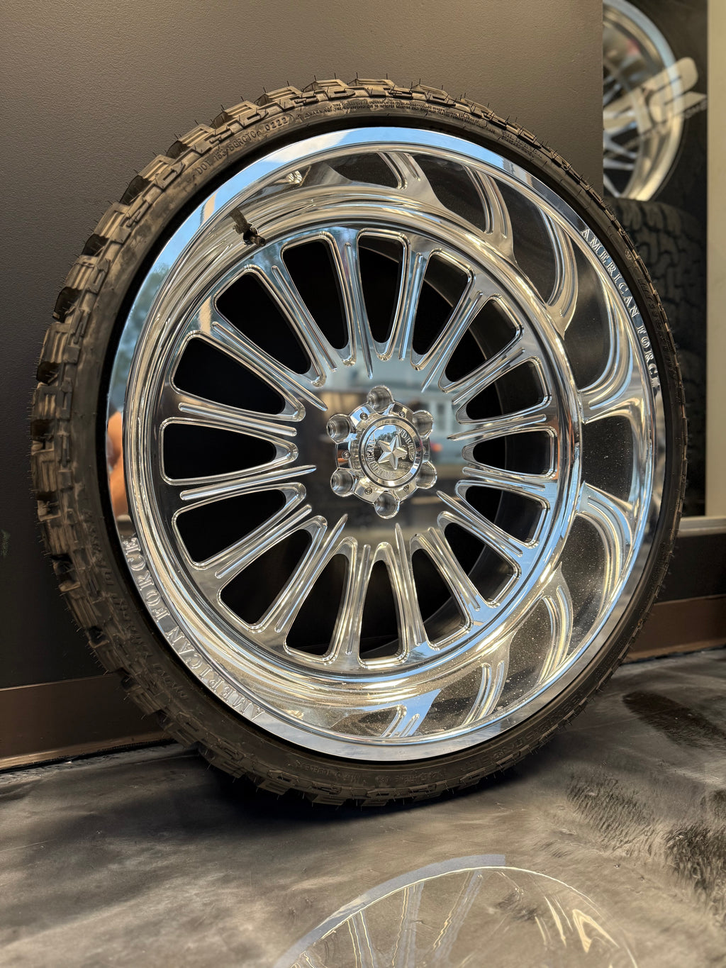 26x12 American Force Lexar SS 6x5.5 & 33x12.50R26 Mileking MT