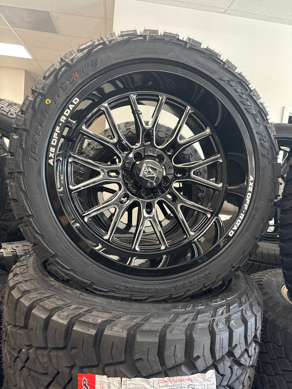 22x12 Axe Atlas GBM 5x5/ 5x5.5, 33x12.50R22 AMP RT
