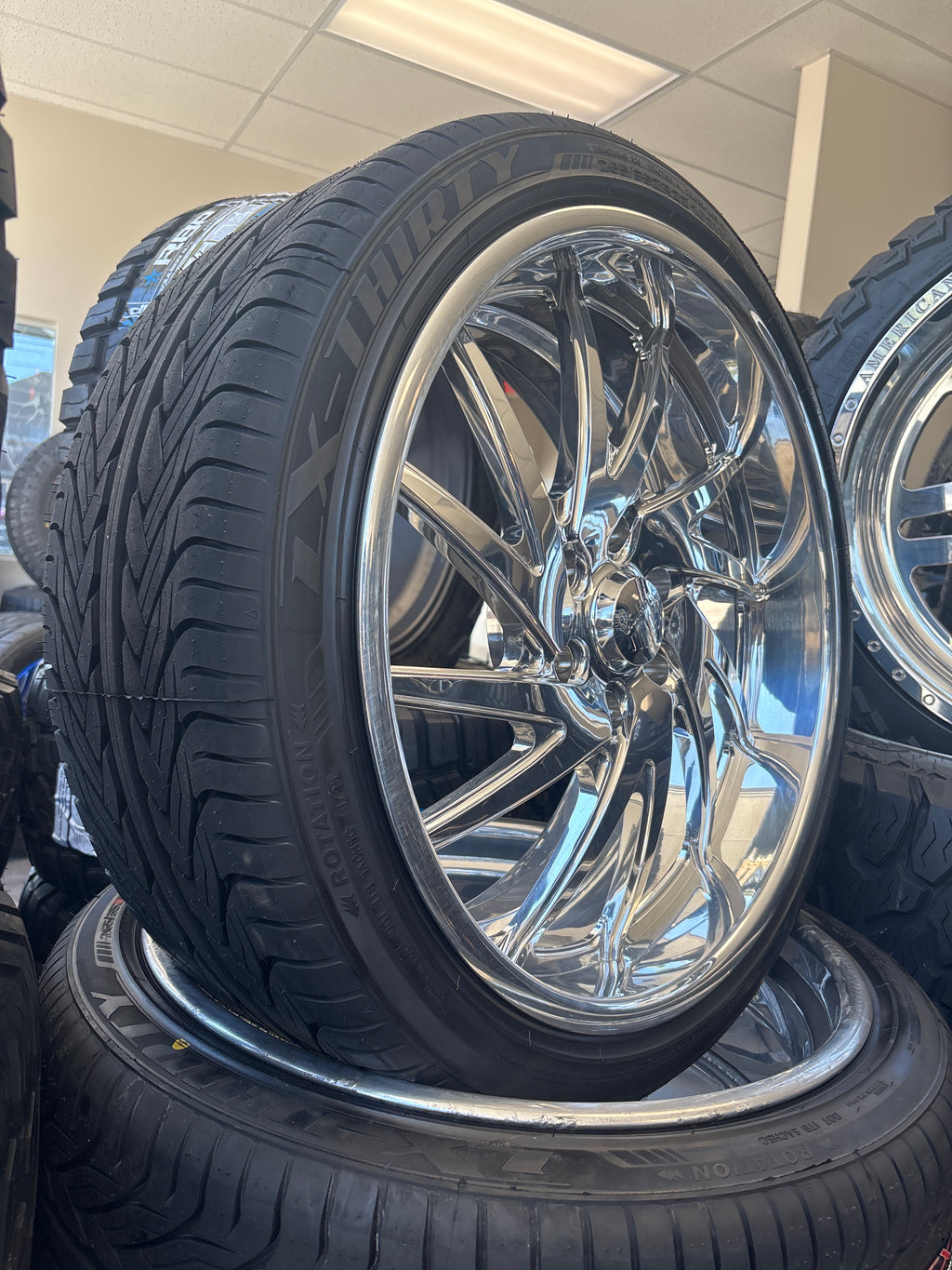 22” US Mags Bandera Polished 6x5.5 & 265/35R22 Lexani LX-Thirty