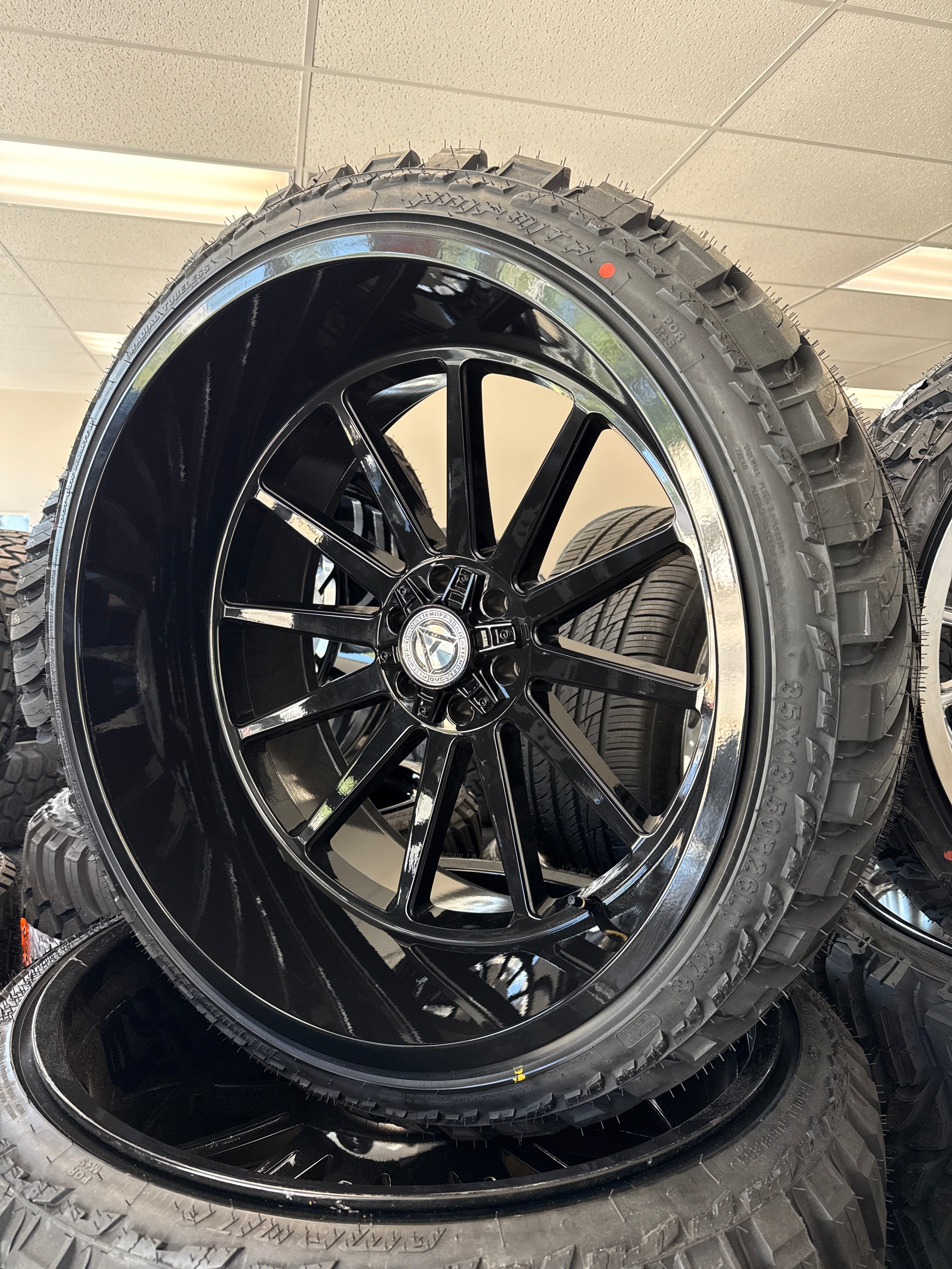 26x14 Artem A203 Seneca 6x5.5/ 6x135 & 35x13.50R26 AMP MT