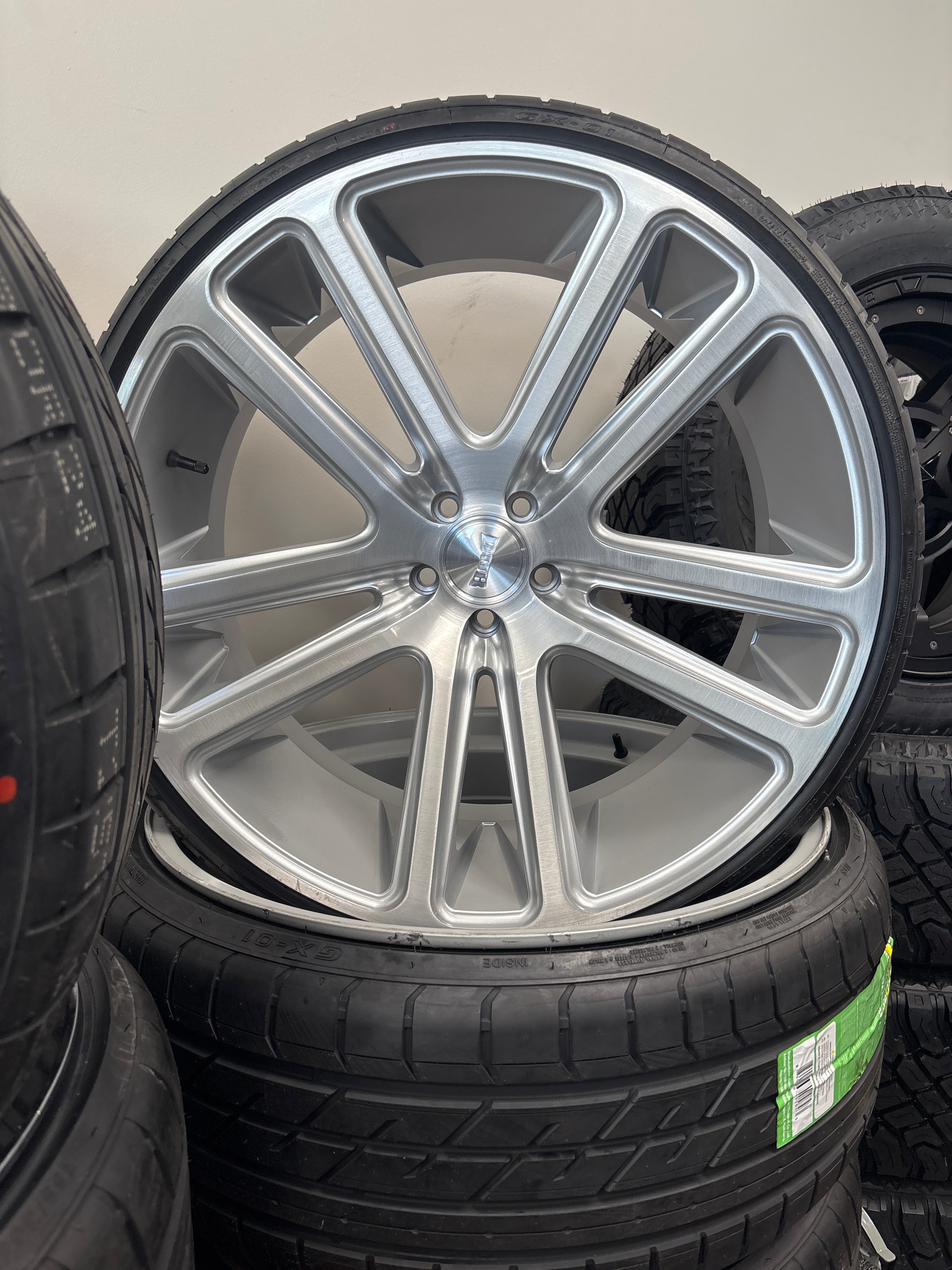 24” DUB Flex Silver 5x115 & 255/30R24 Goodtrip