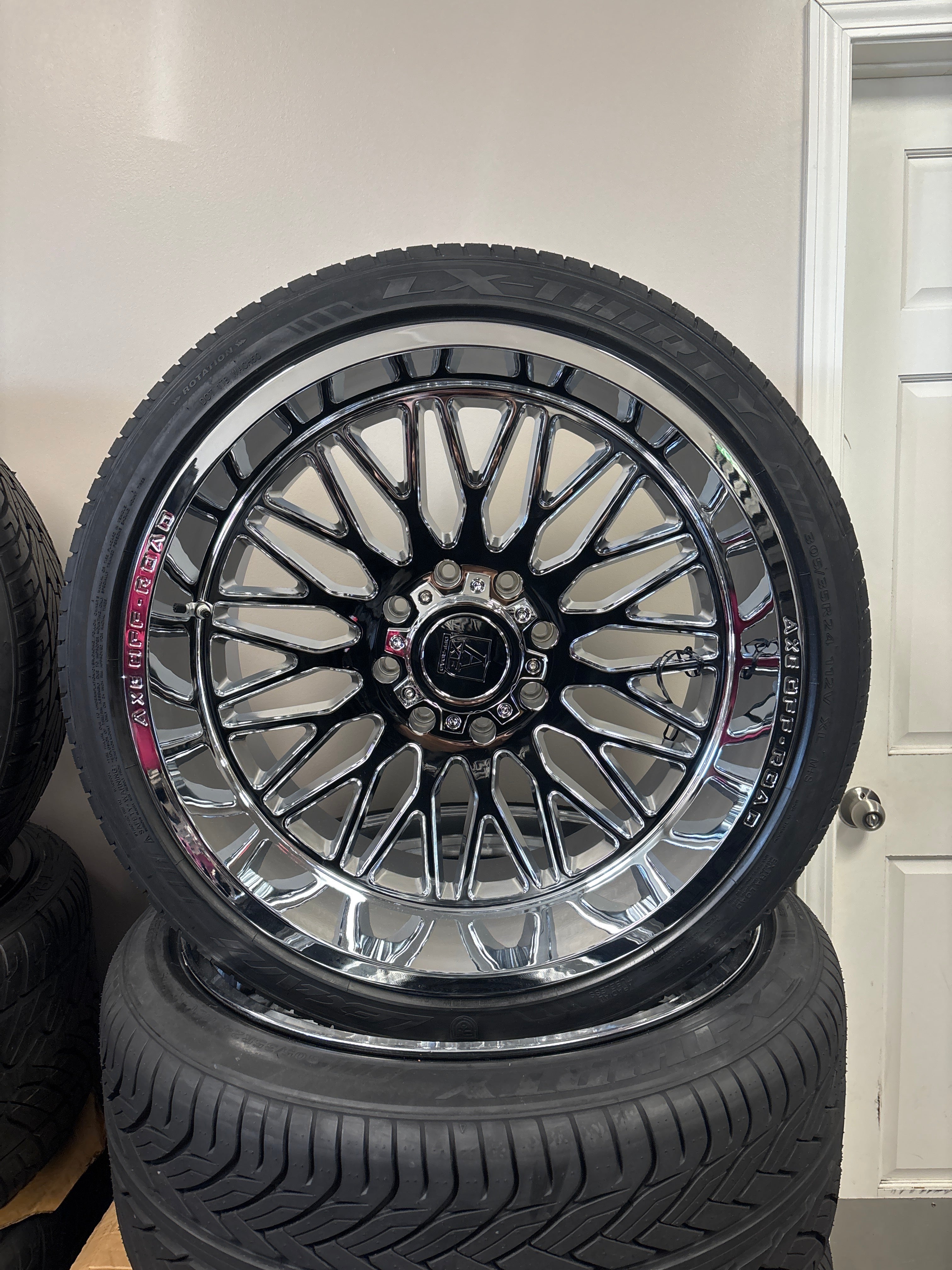 24x12 Axe Krato 8x180 & 305/35R24 Lexani LX-Thirty