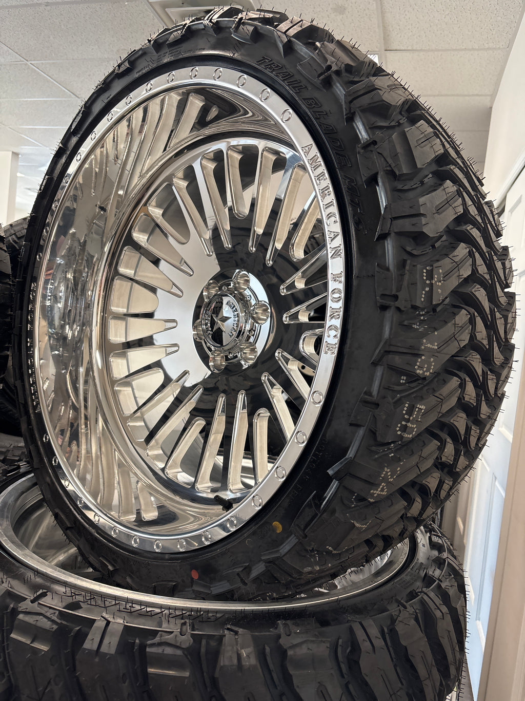 24x12 American Force Nexus CC 6x135 & 33x12.50R24 RBP MT