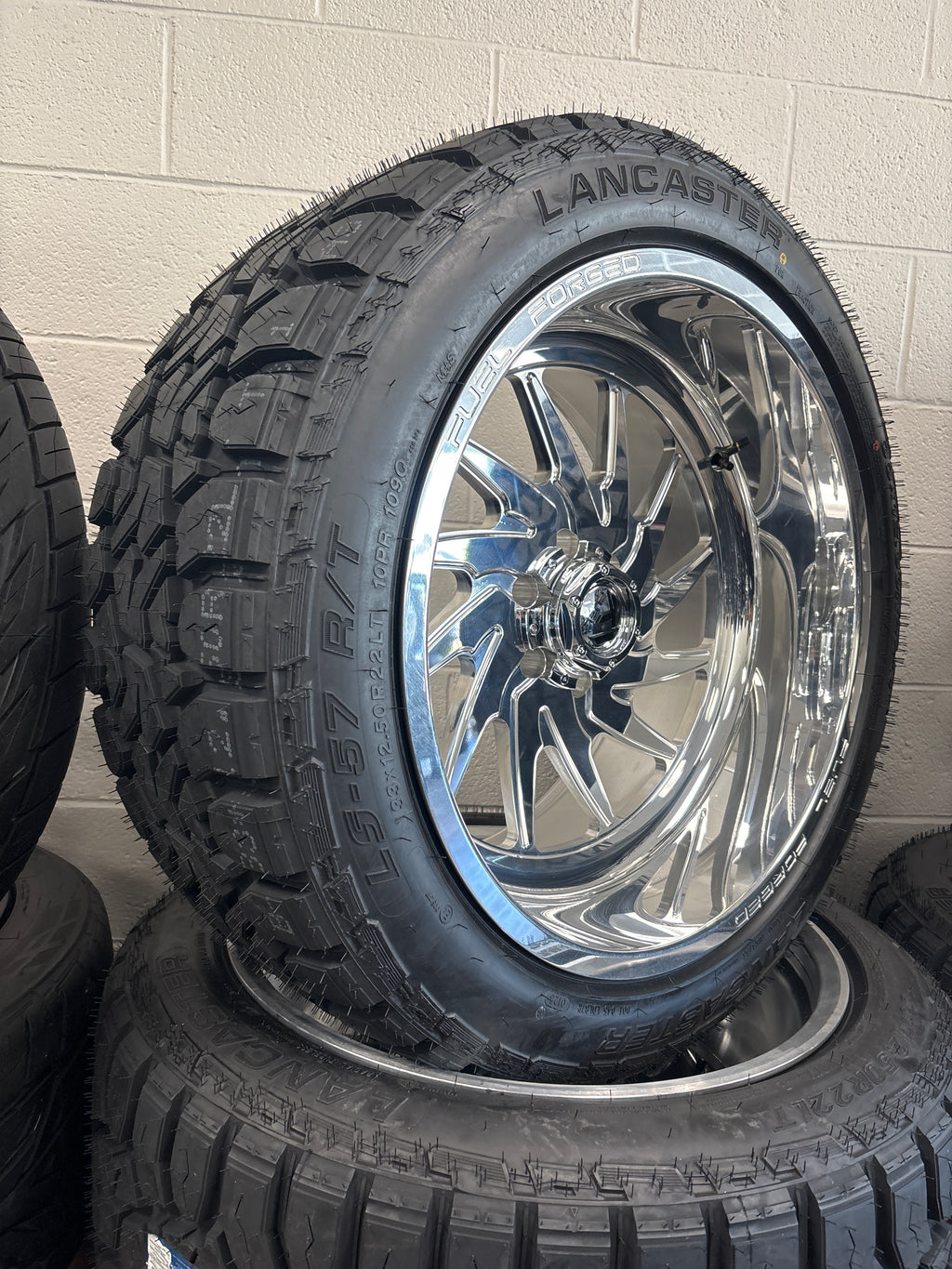 22x12 Fuel Forged FF110 6x135 Polished & 33x12.50R22 Lancaster R/T