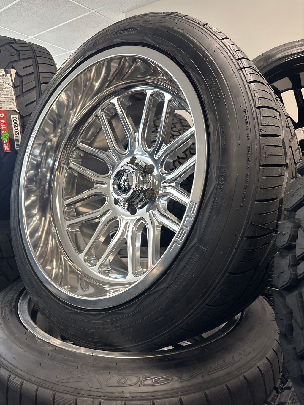 22x12 Fuel Ignite 6x135 & 305/40R22 Nitto NT420V
