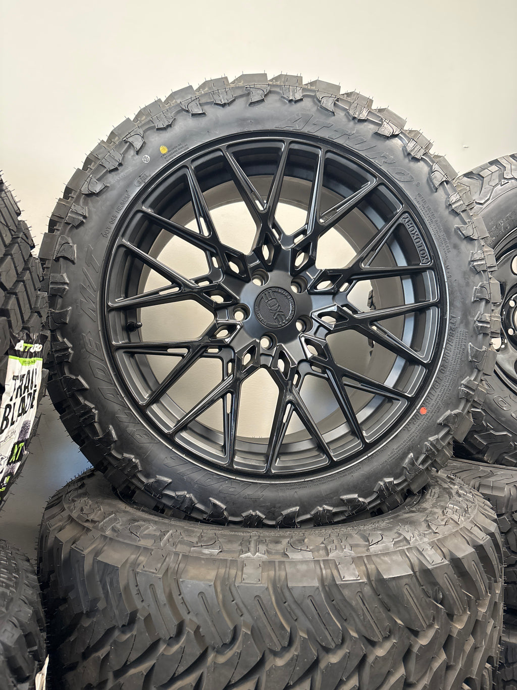 20x10 XO Luxury 5x114.3 & LT285/50R20 Atturo MT