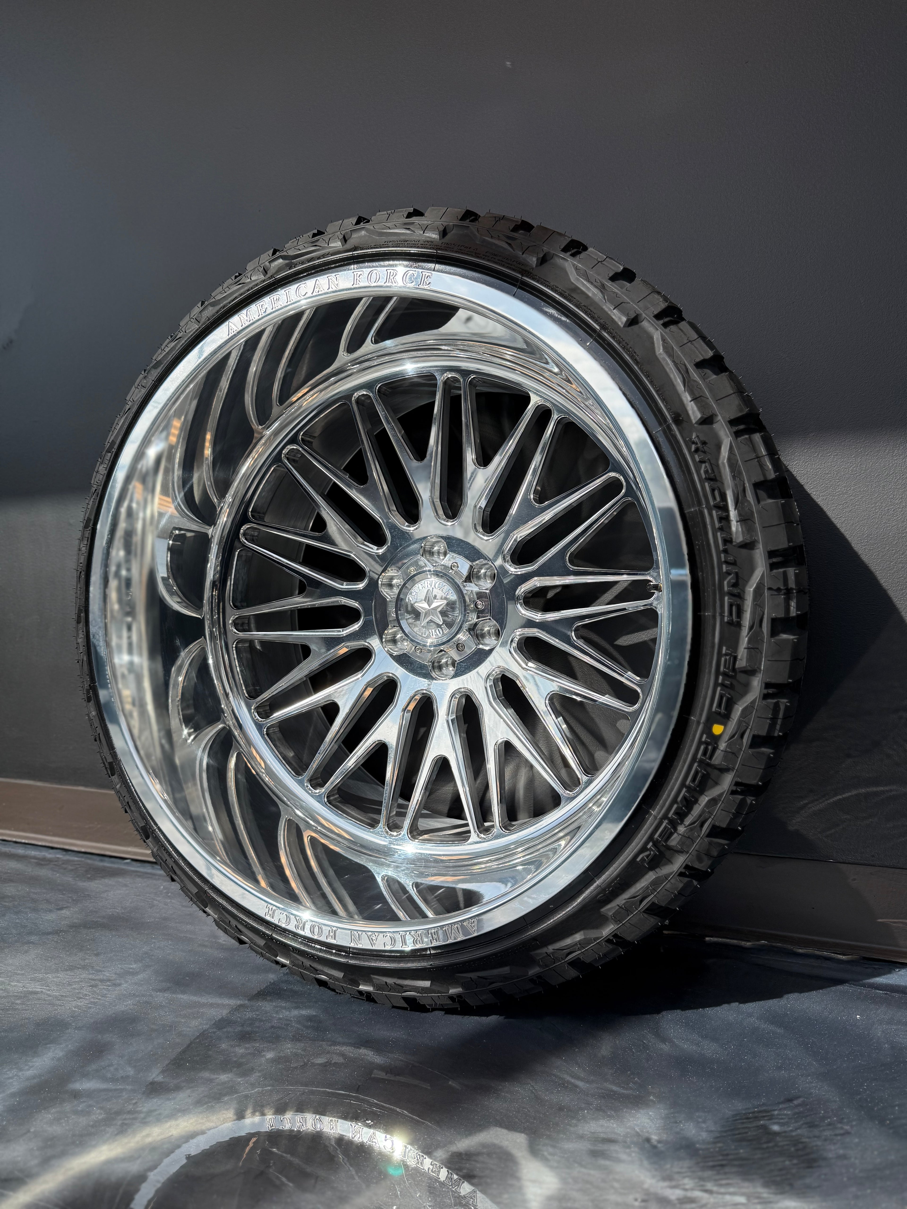 24x14 American Force Smooth 6x5.5 & 305/35R24 RBP R/T