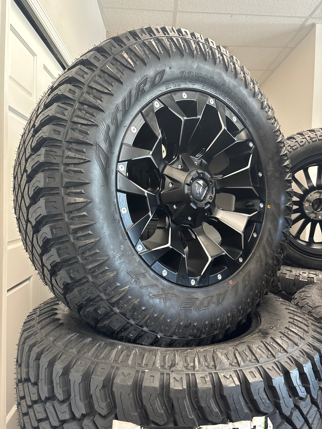 *CLEARANCE 18x9 Fuel Assault 5x5.5/ 5x150 & 33x12.50R18 Atturo XT