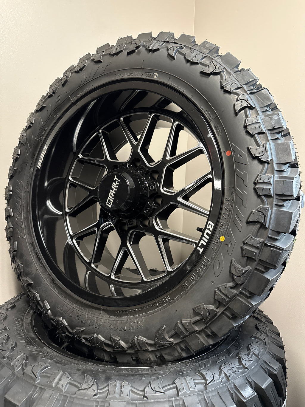 20x10 Built BT03 8x180 GBM & 33x12.50R20 Atturo MT