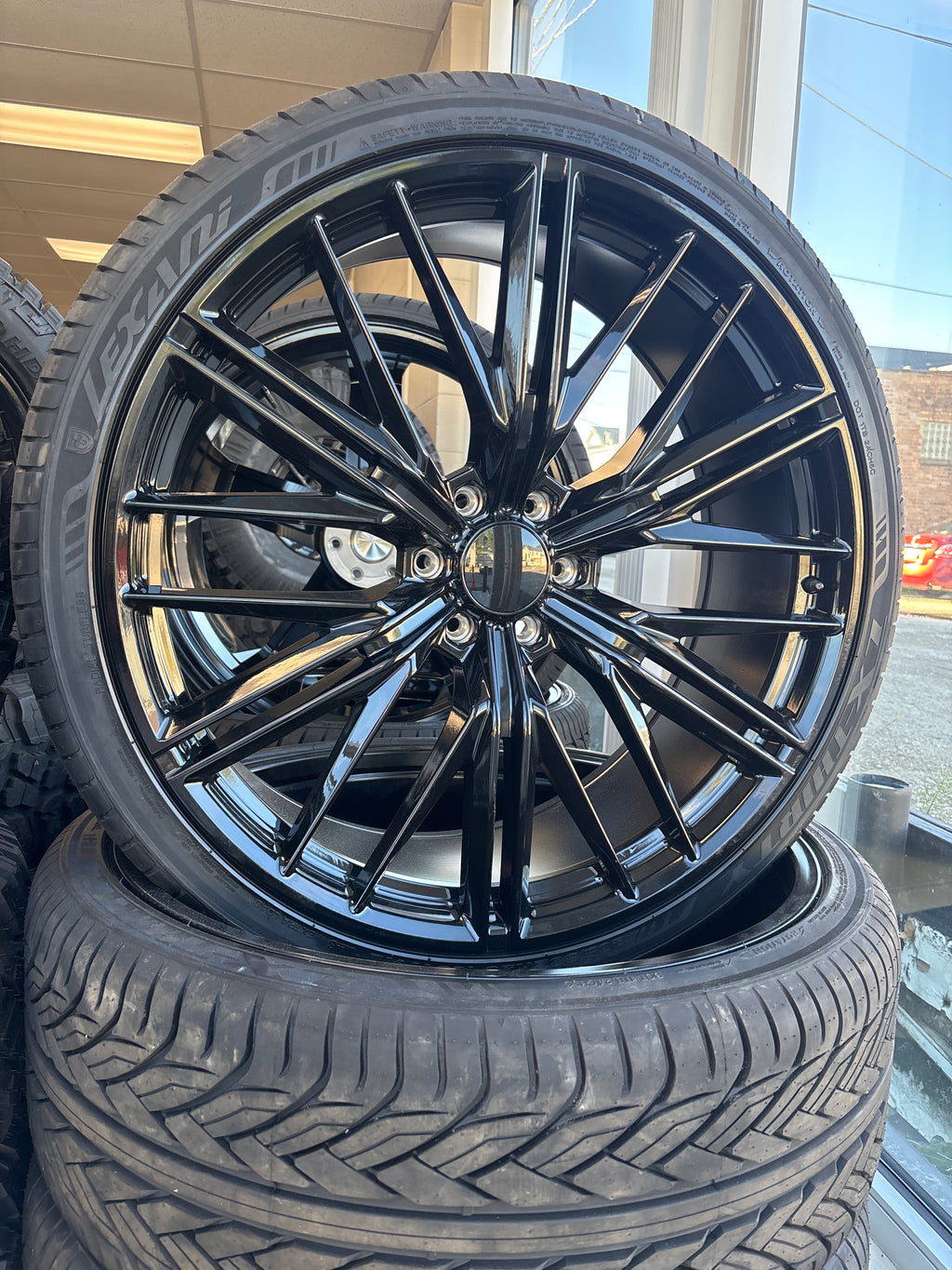 26” GM REPLICA ZL1 GB 6x5.5 & 305/30R26 Lexani LX-Thirty