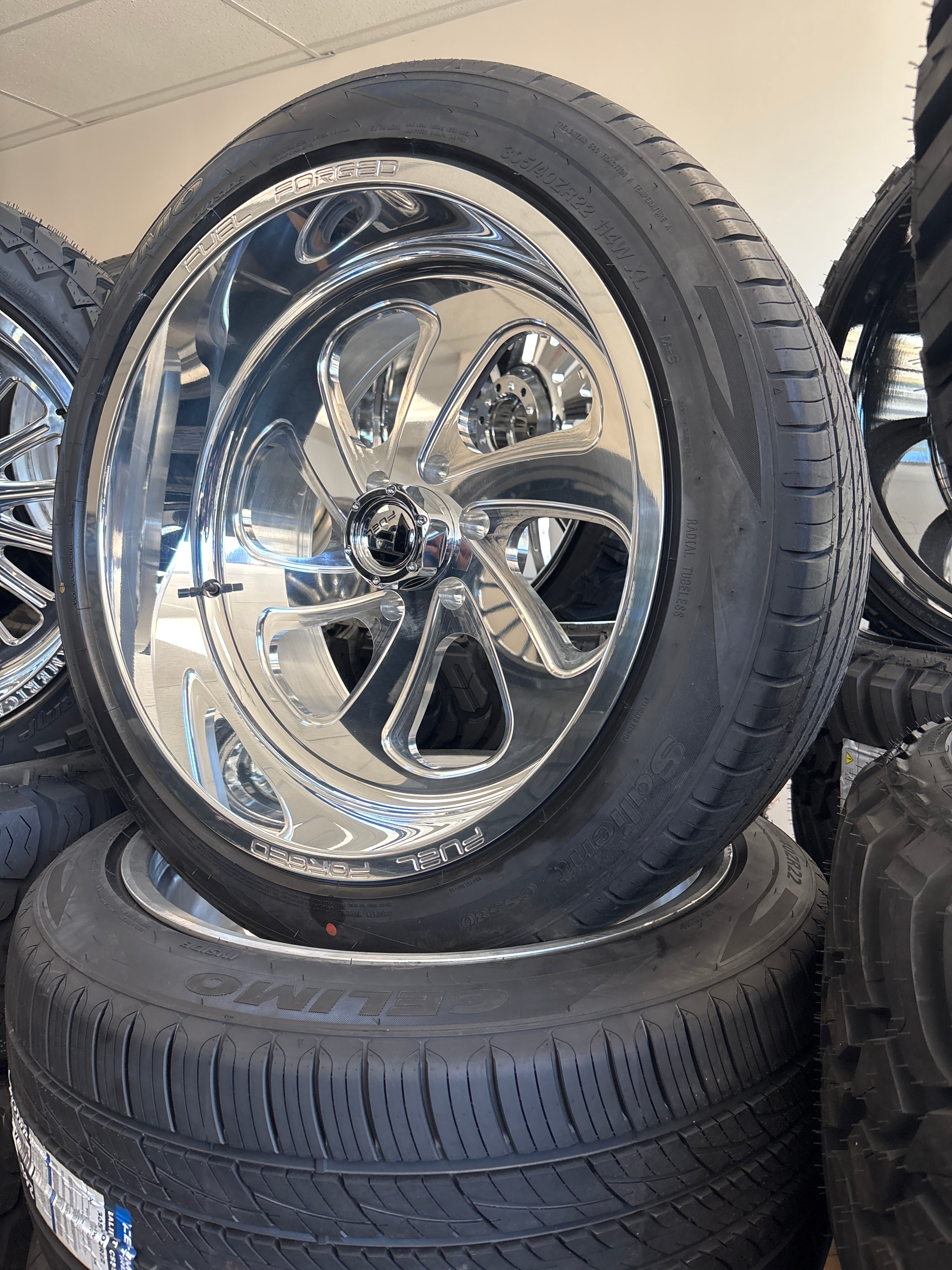 22x12 Fuel Forged Polished 6x5.5 & 305/40R22 Celimo