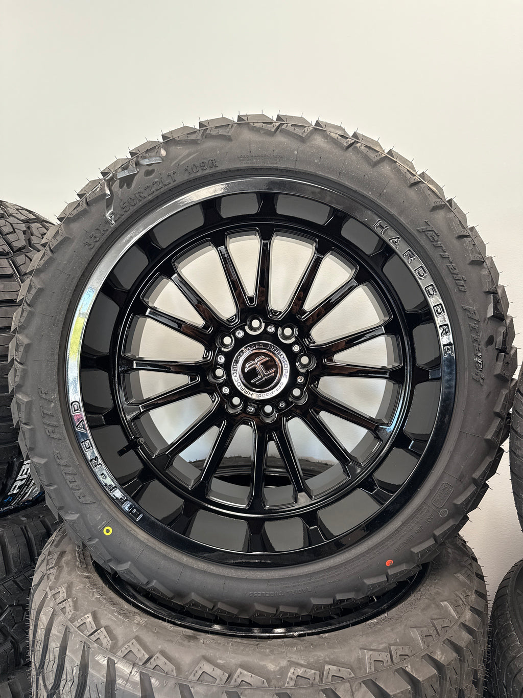 22x12 Hardcore HC108 GB 8x170 & 33x12.50R22 AMP ATA