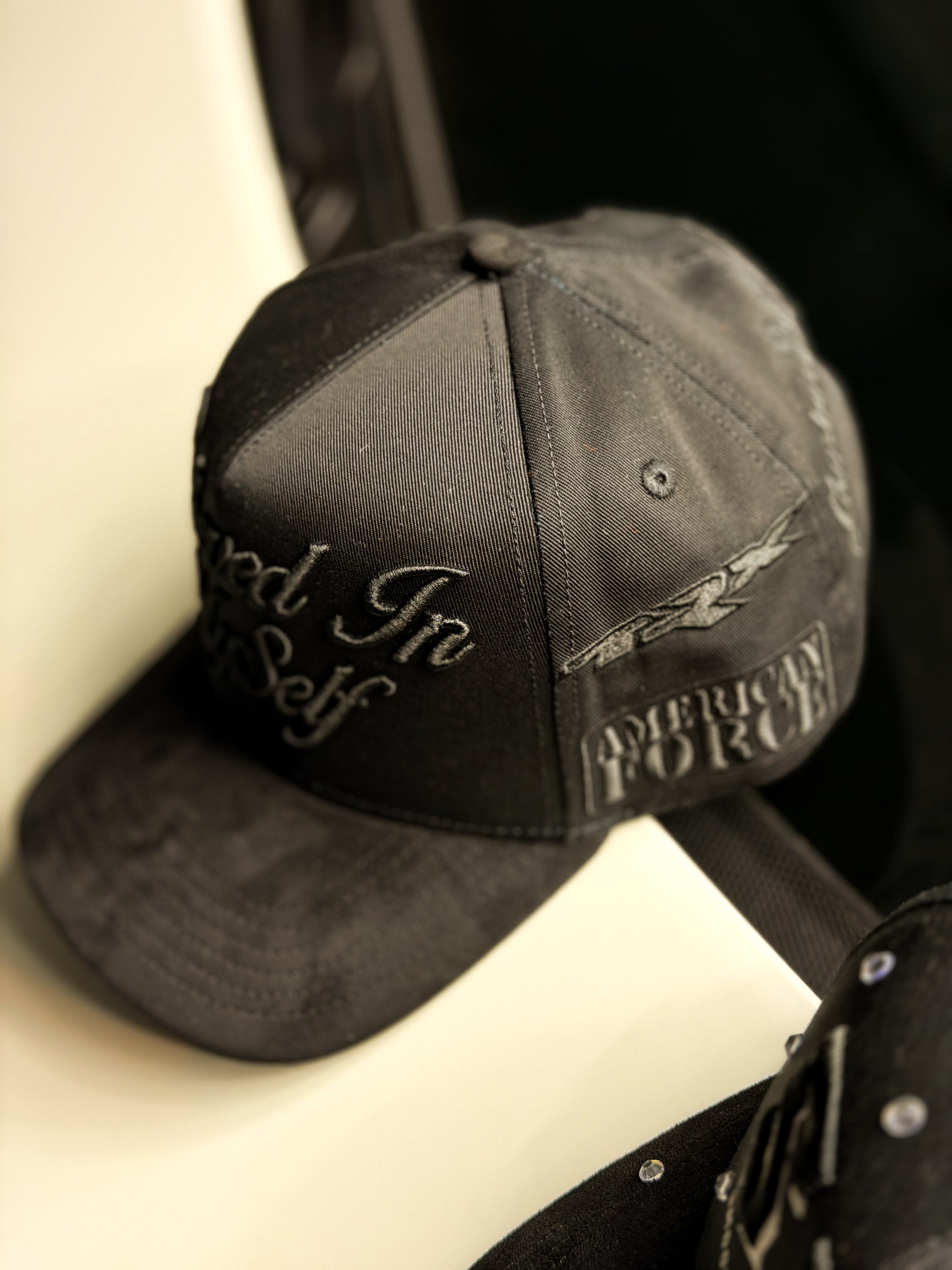 “BELIEVED IN MYSELF” SPO “ALCANTARA” LIMITED HAT DROP
