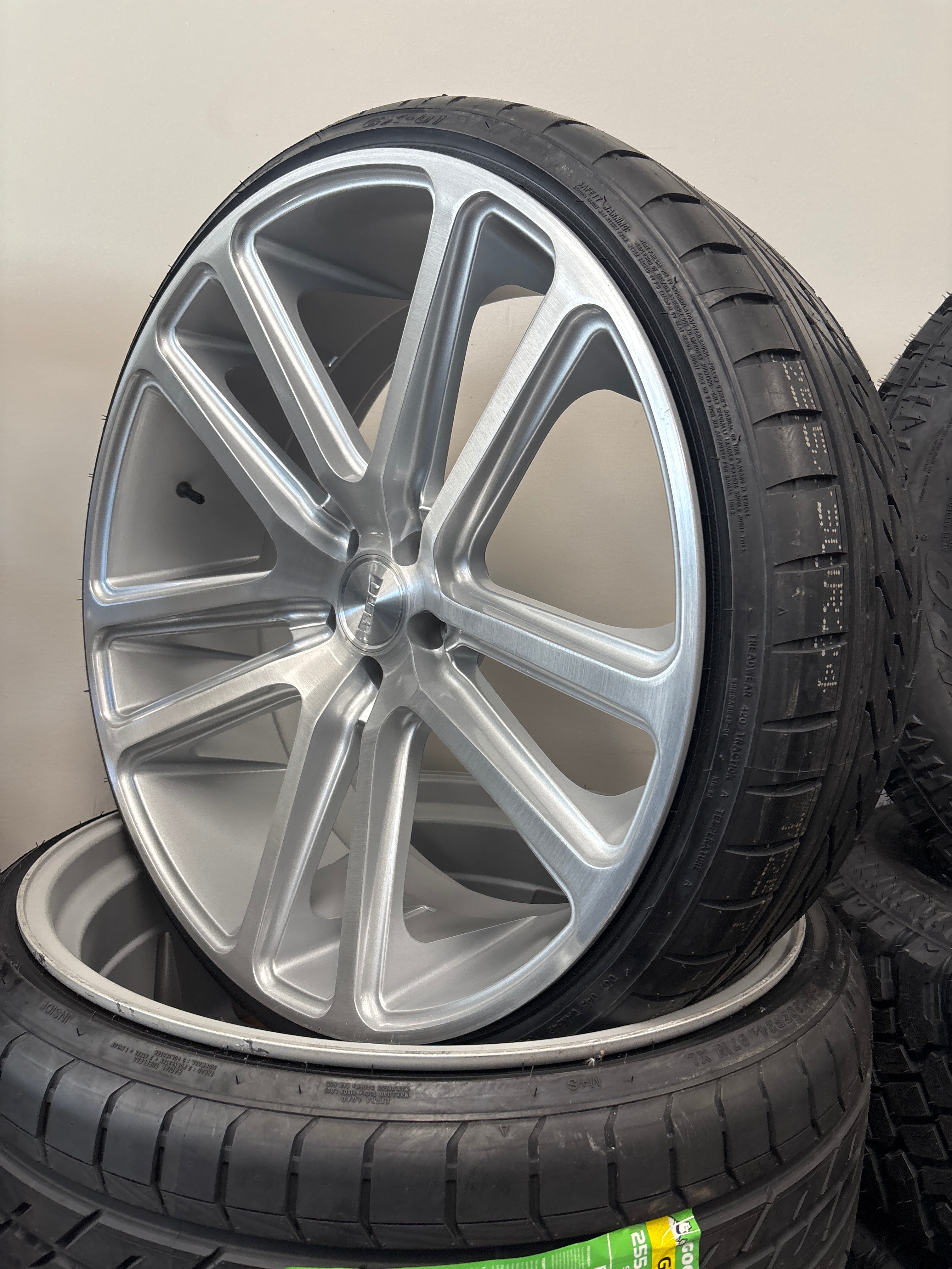 24” DUB Flex Silver 5x115 & 255/30R24 Goodtrip