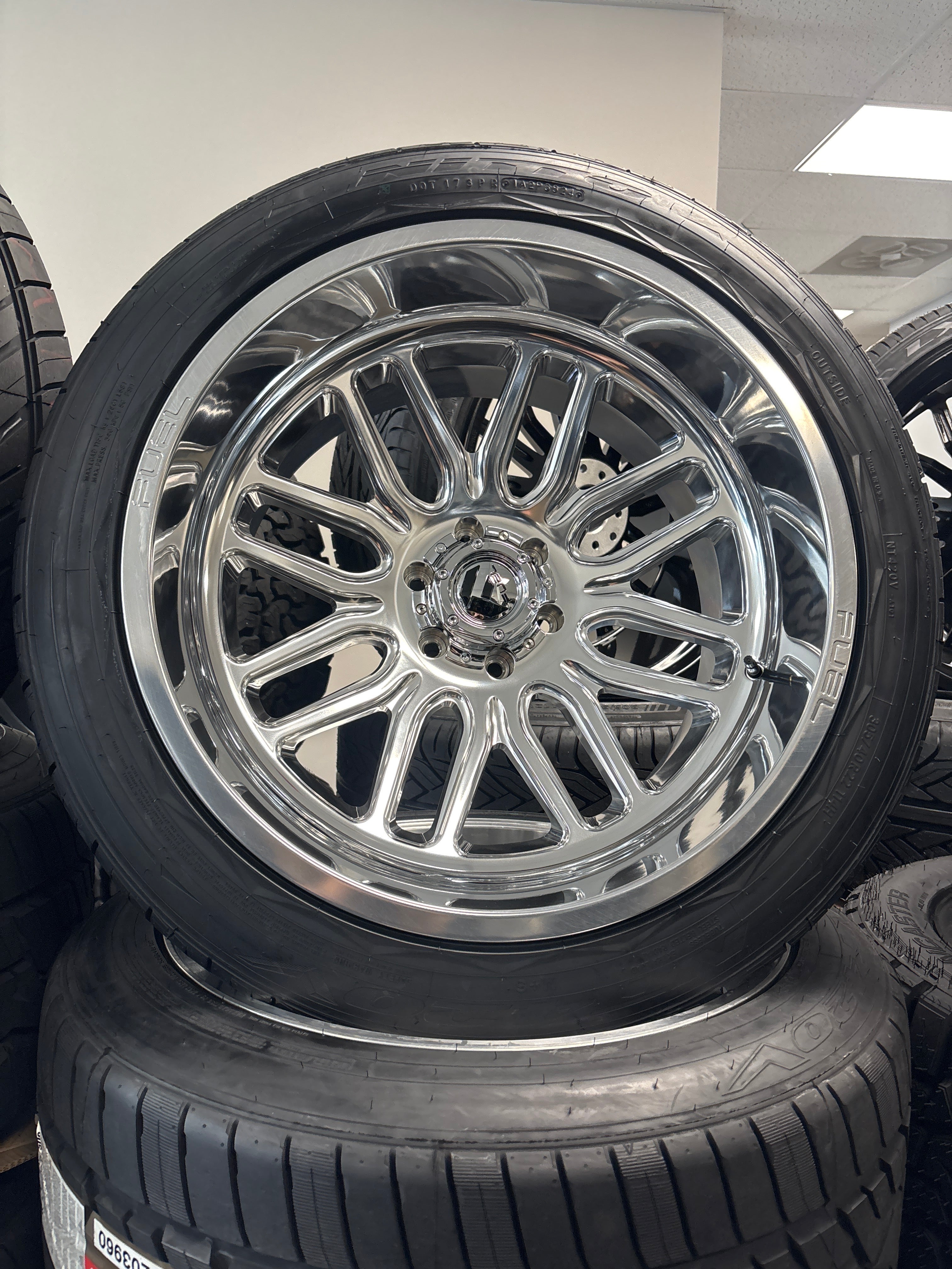 22x12 Fuel Ignite 6x135 & 305/40R22 Nitto NT420V