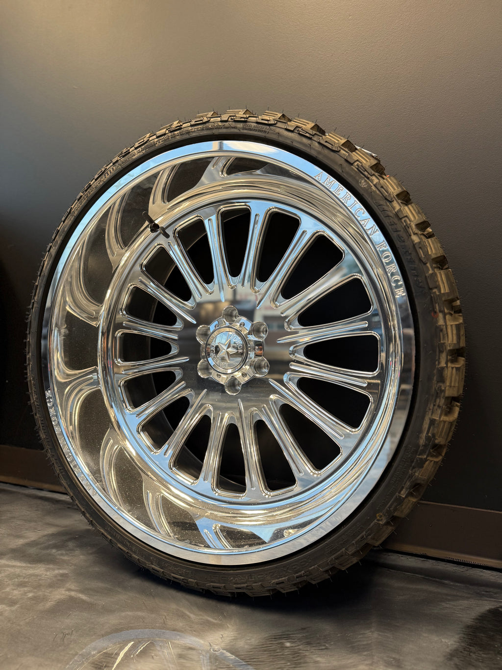 26x12 American Force Lexar SS 6x5.5 & 33x12.50R26 Mileking MT