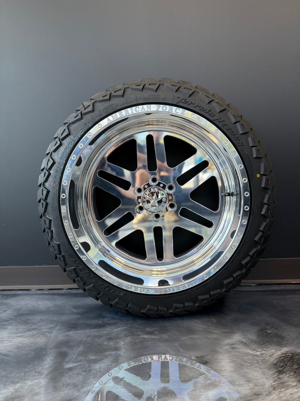22x12 American Force Liberty SS 6x5.5 & 305/40R22 AMP ATA