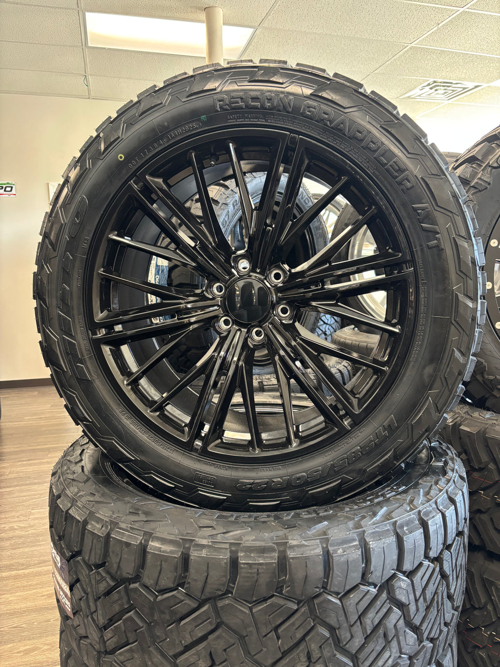 22” GM ZL1 Replica GB 6x5.5 & 285/50R22 Nitto Recon Grappler A/T